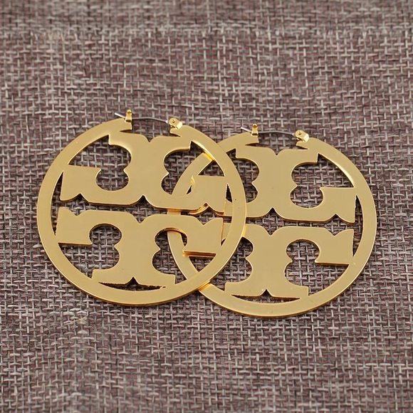 Tory Burch Large Gold Logo Hoop Earrings - Picture 4 of 11